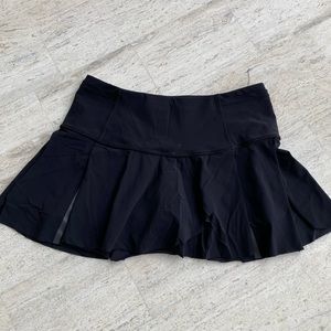Hit your stride Lululemon skirt